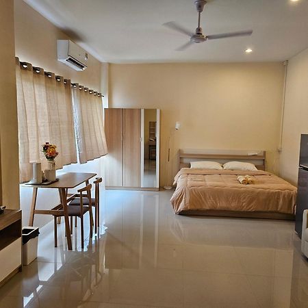 Skypearl Guesthouse & Pub Koh Tao Exteriör bild