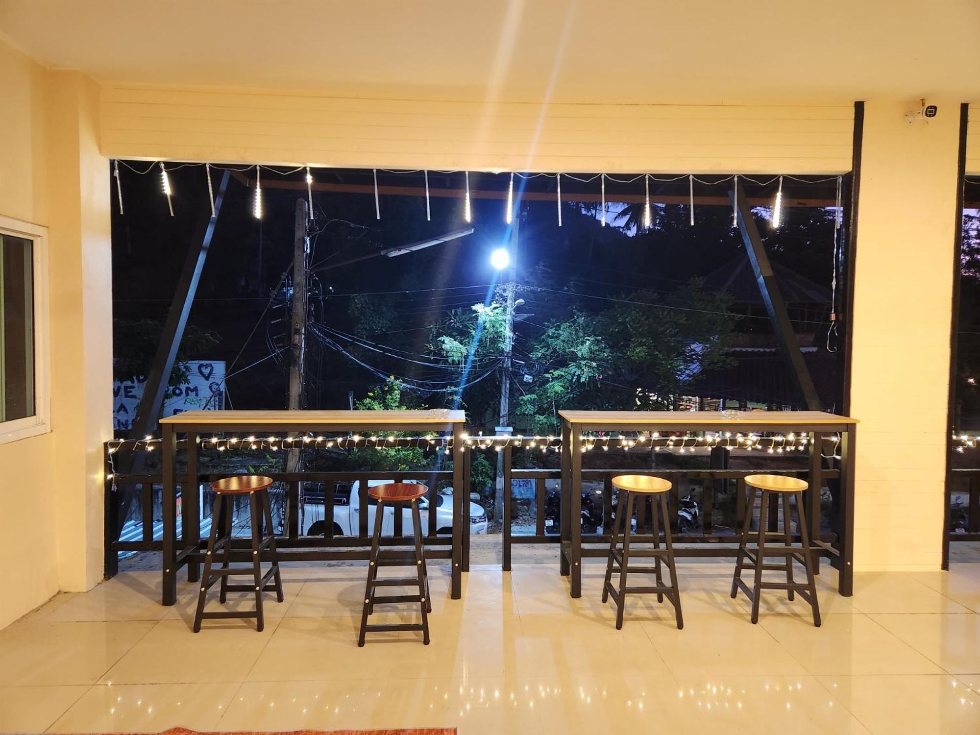 Skypearl Guesthouse & Pub Koh Tao Exteriör bild