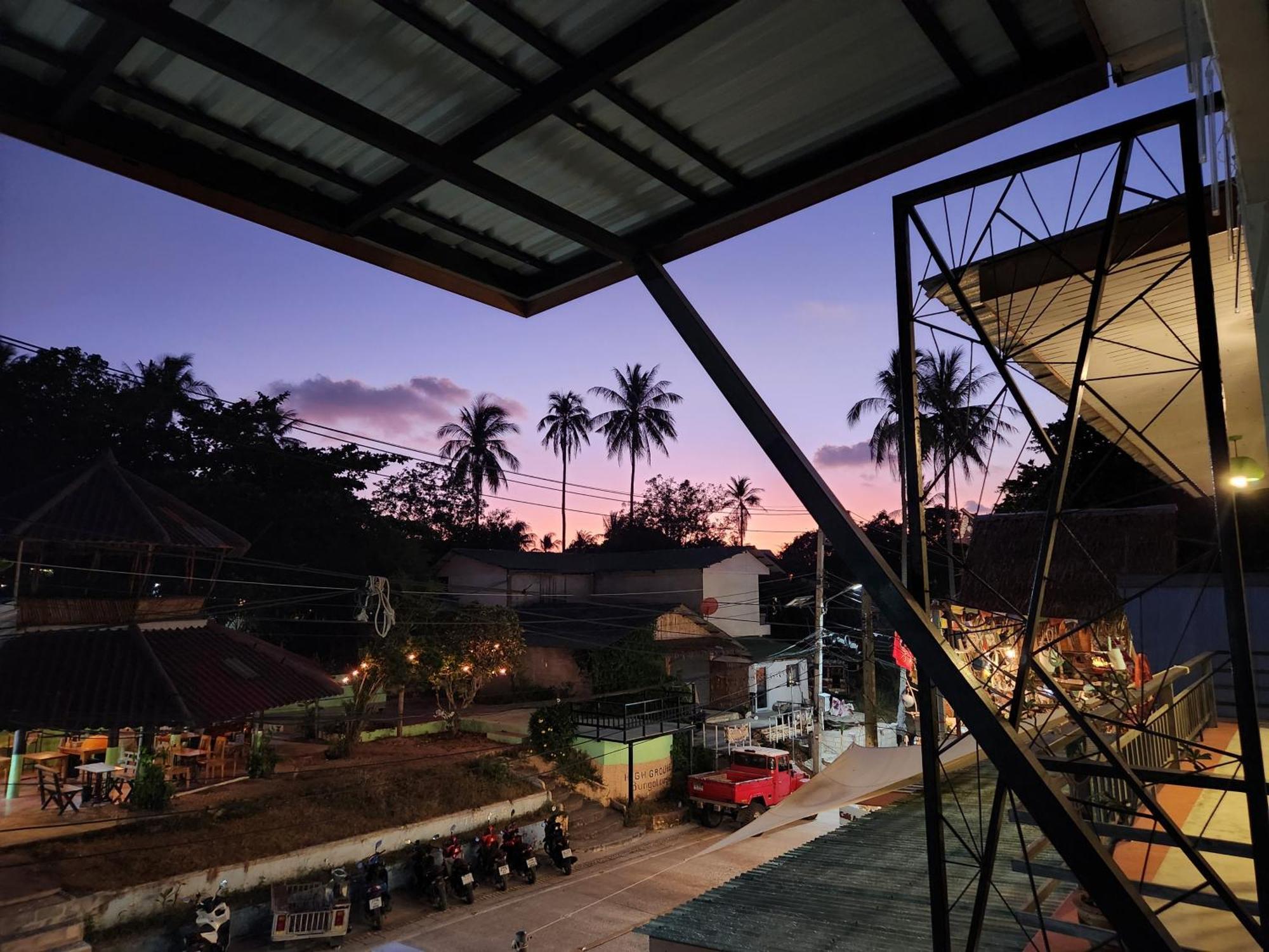 Skypearl Guesthouse & Pub Koh Tao Exteriör bild